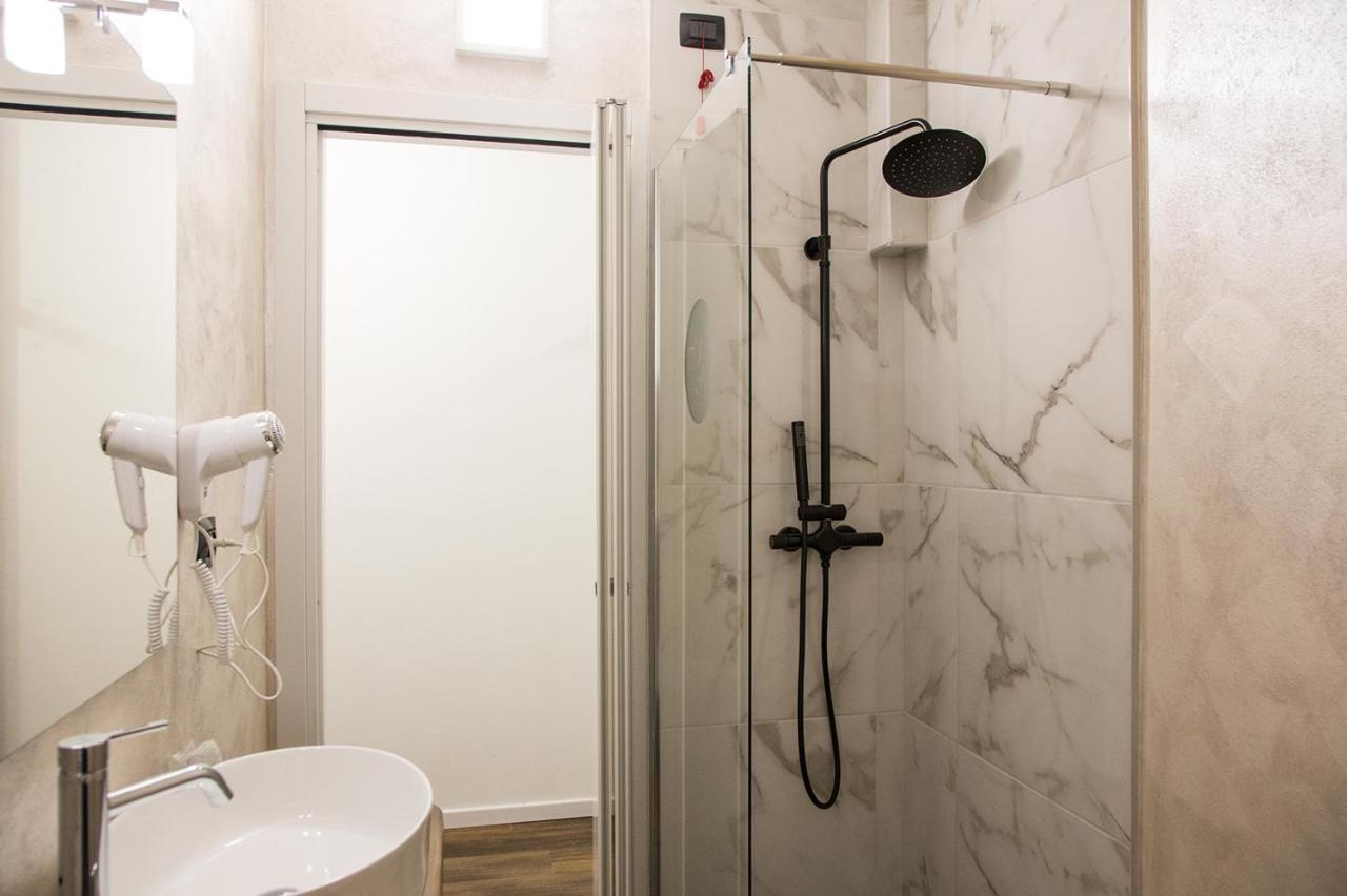 Aurelia Luxury - Piazza Delle Erbe Hotel Verona Ngoại thất bức ảnh