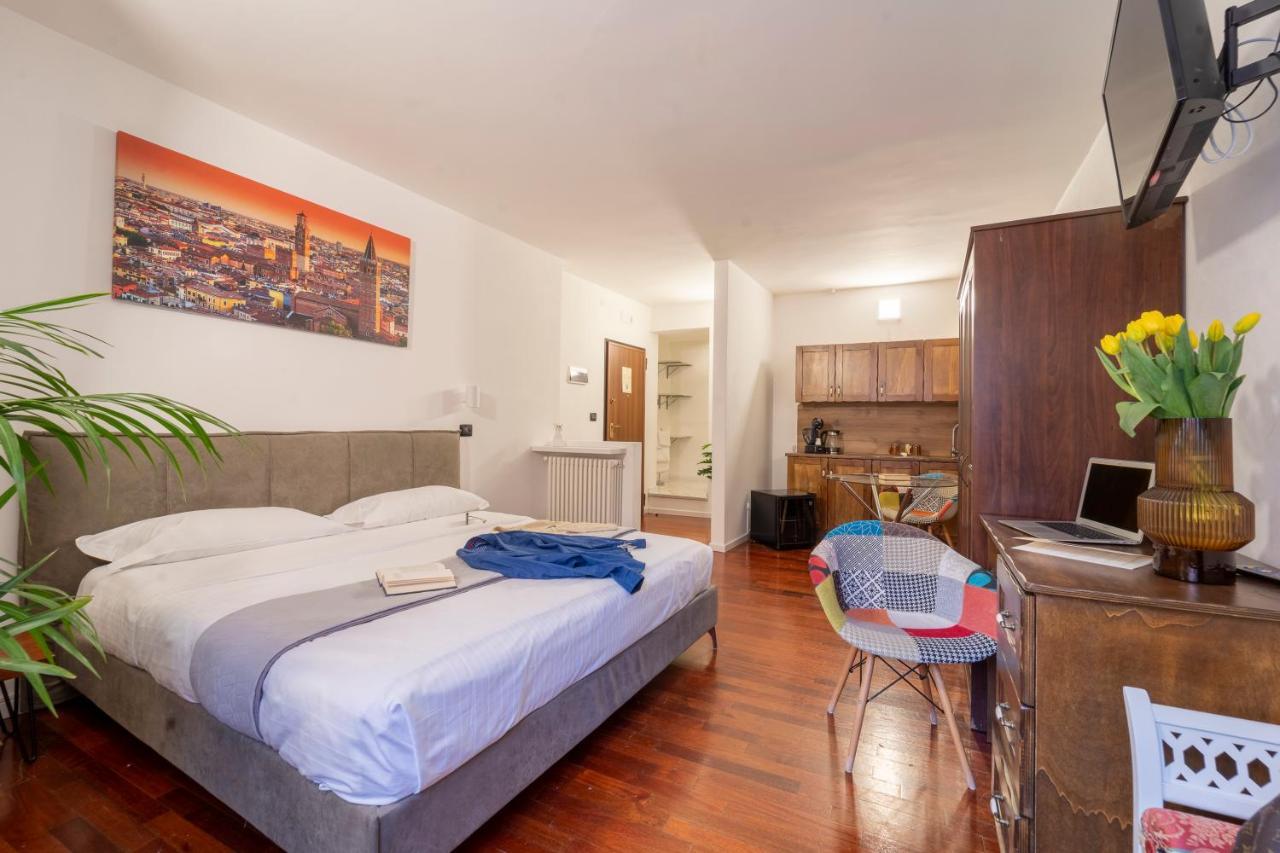 Aurelia Luxury - Piazza Delle Erbe Hotel Verona Ngoại thất bức ảnh