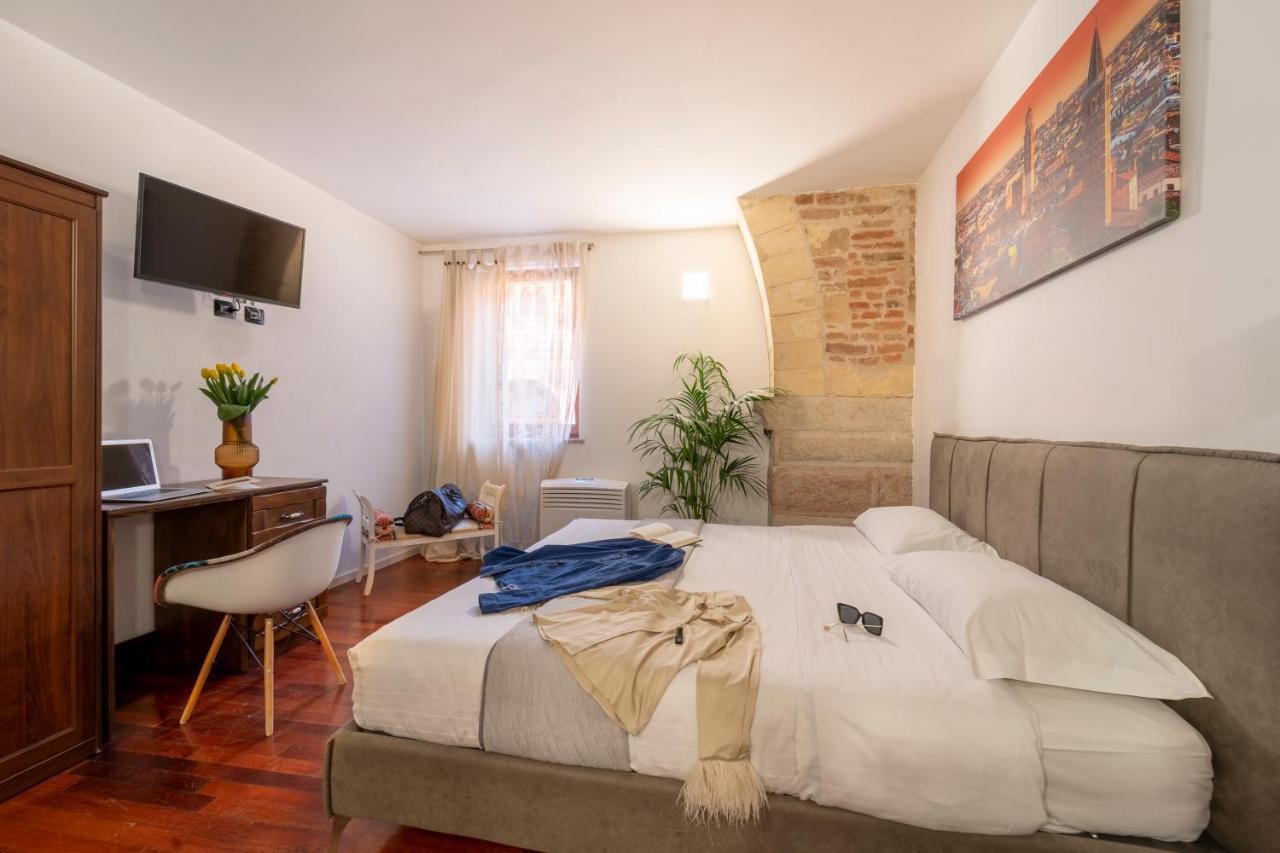 Aurelia Luxury - Piazza Delle Erbe Hotel Verona Ngoại thất bức ảnh