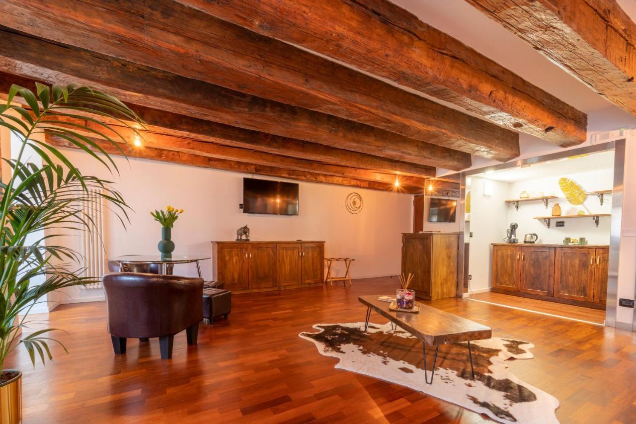 Aurelia Luxury - Piazza Delle Erbe Hotel Verona Ngoại thất bức ảnh